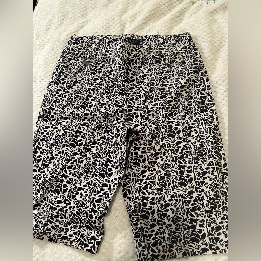 ♥️ Grace Bermuda shorts